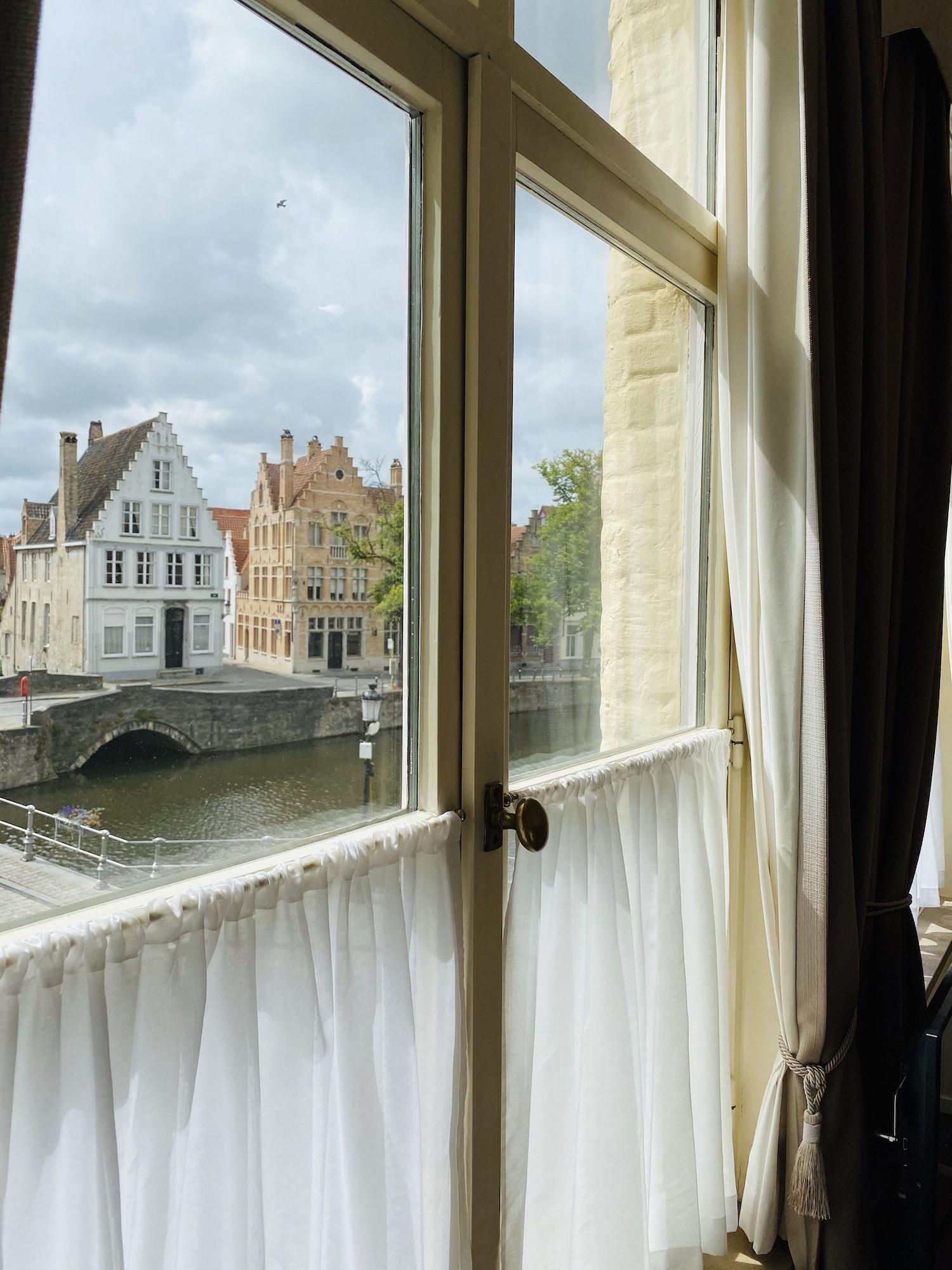 Hotel Adornes Bruges Exterior photo